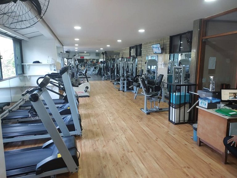 Flat Barra da Tijuca - Piscina, Academia e Garagem