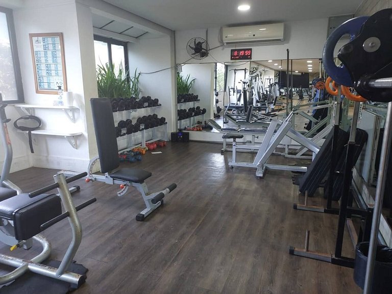 Flat Barra da Tijuca - Piscina, Academia e Garagem