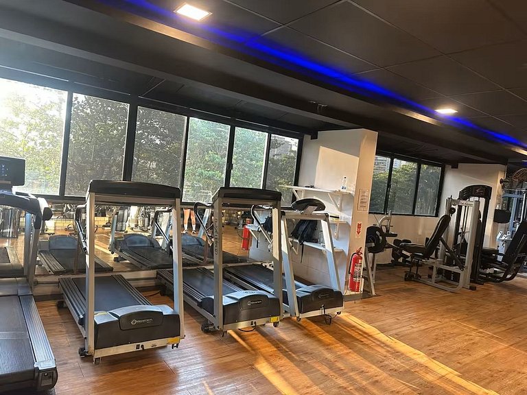 Flat Barra da Tijuca - Piscina, Academia e Garagem