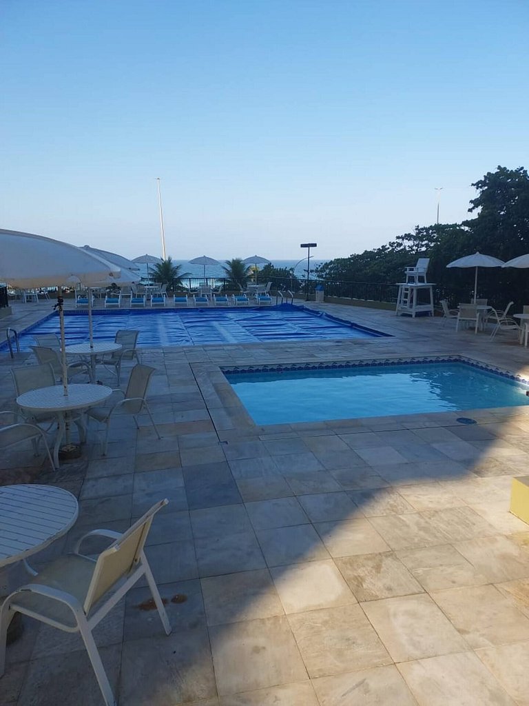 Flat Barra da Tijuca - Piscina, Academia e Garagem