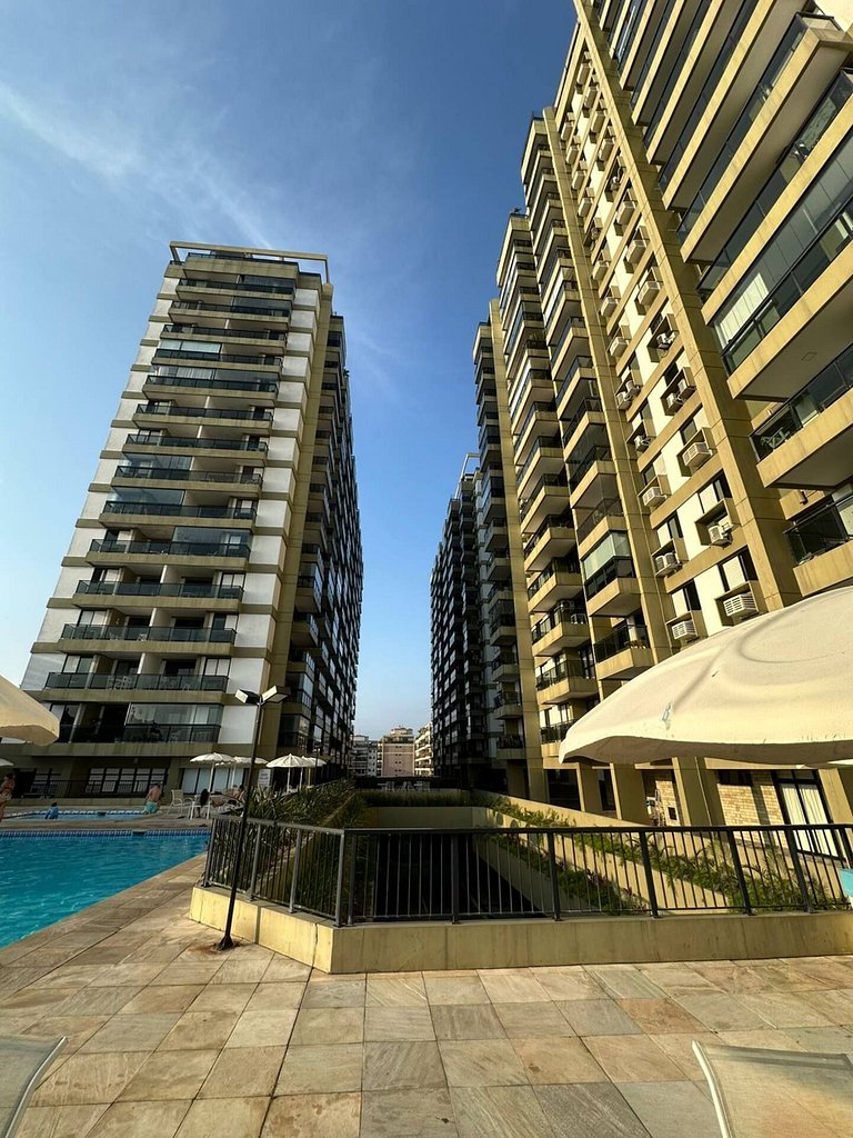 Flat Barra da Tijuca - Piscina, Academia e Garagem