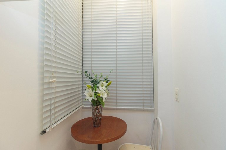 Apto Completo no Coração de Copa - 200m da Praia