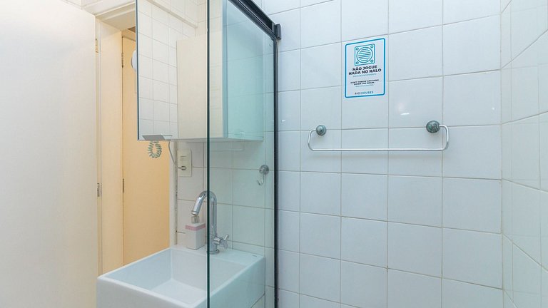 Apto Completo no Coração de Copa - 200m da Praia