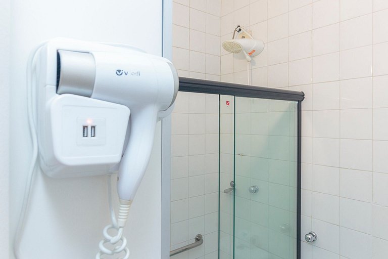 Apto Completo no Coração de Copa - 200m da Praia