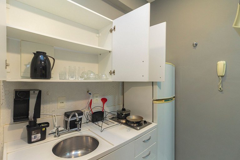 Apto Completo no Coração de Copa - 200m da Praia