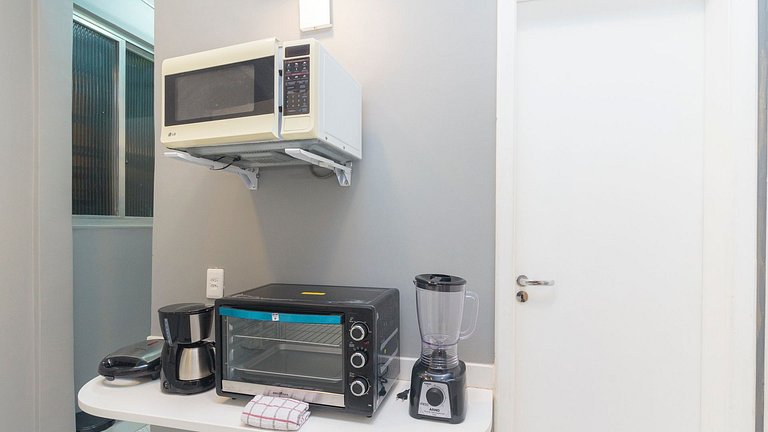 Apto Completo no Coração de Copa - 200m da Praia