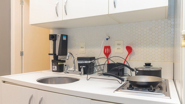 Apto Completo no Coração de Copa - 200m da Praia